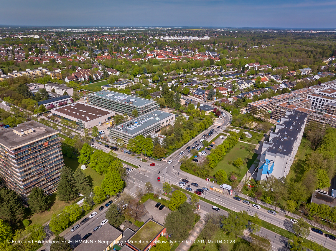 04.05.2023 - Luftbilder vom Haus für Kinder in Neuperlach